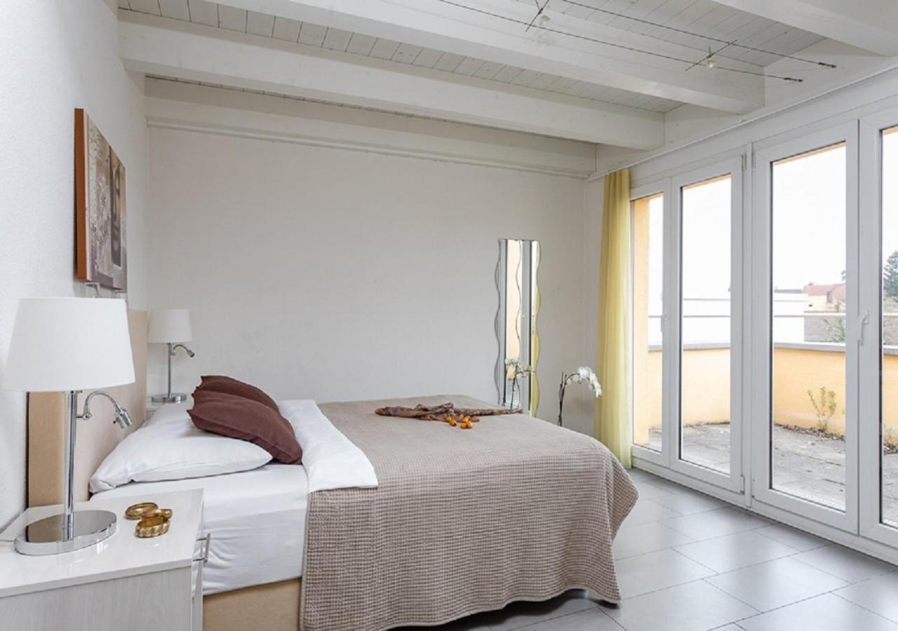 Swiss Star District 11 - Self Check-In Apartman Zürich Kültér fotó